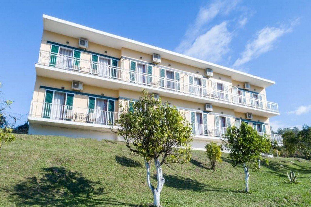 Vlassis Apartments Mesongi Exterior photo